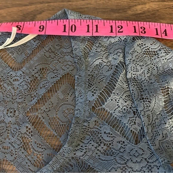 UO kimchi blue lace  top XS - Picture 7 of 9